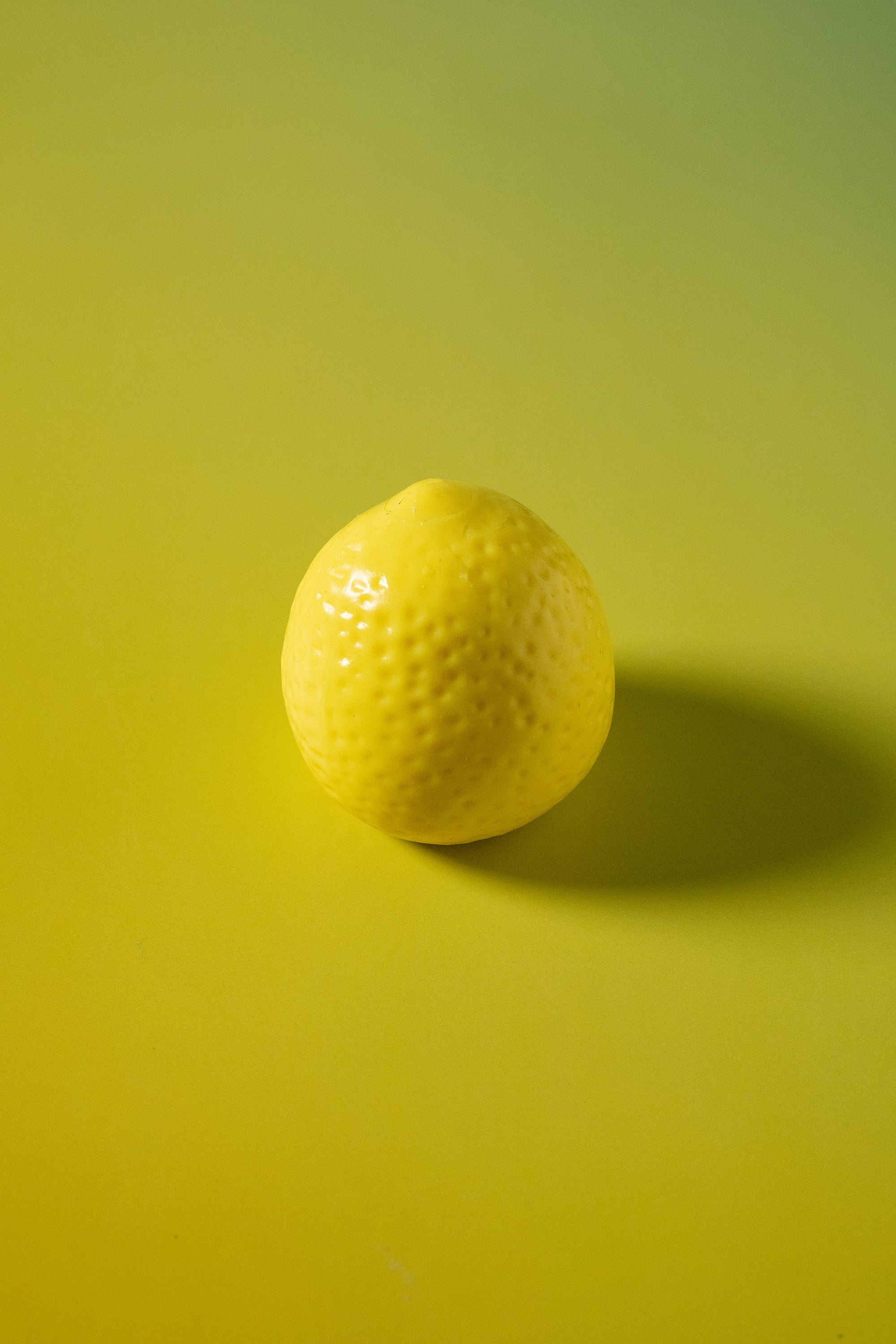 Color-Changing Lemon