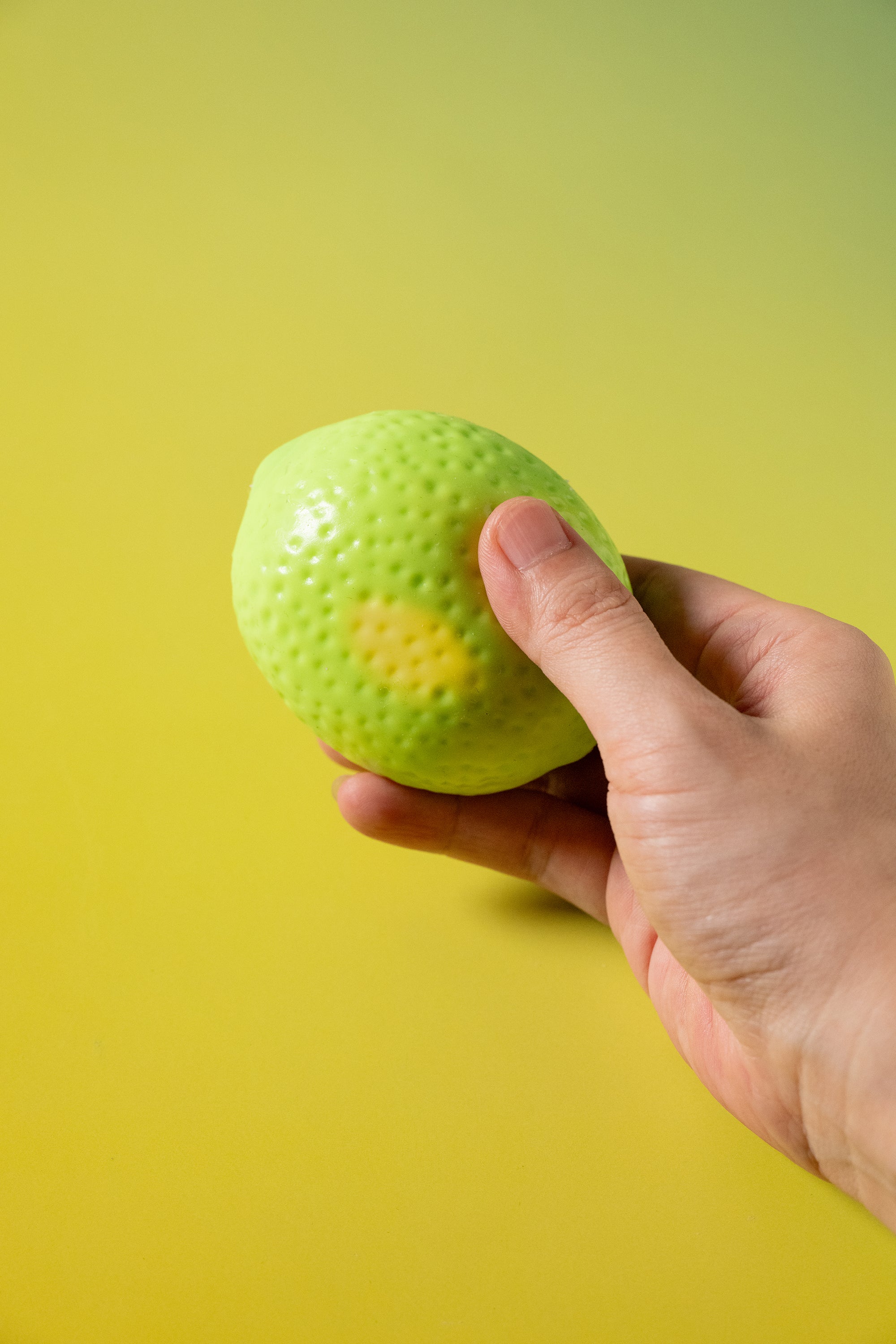 Color-Changing Lemon