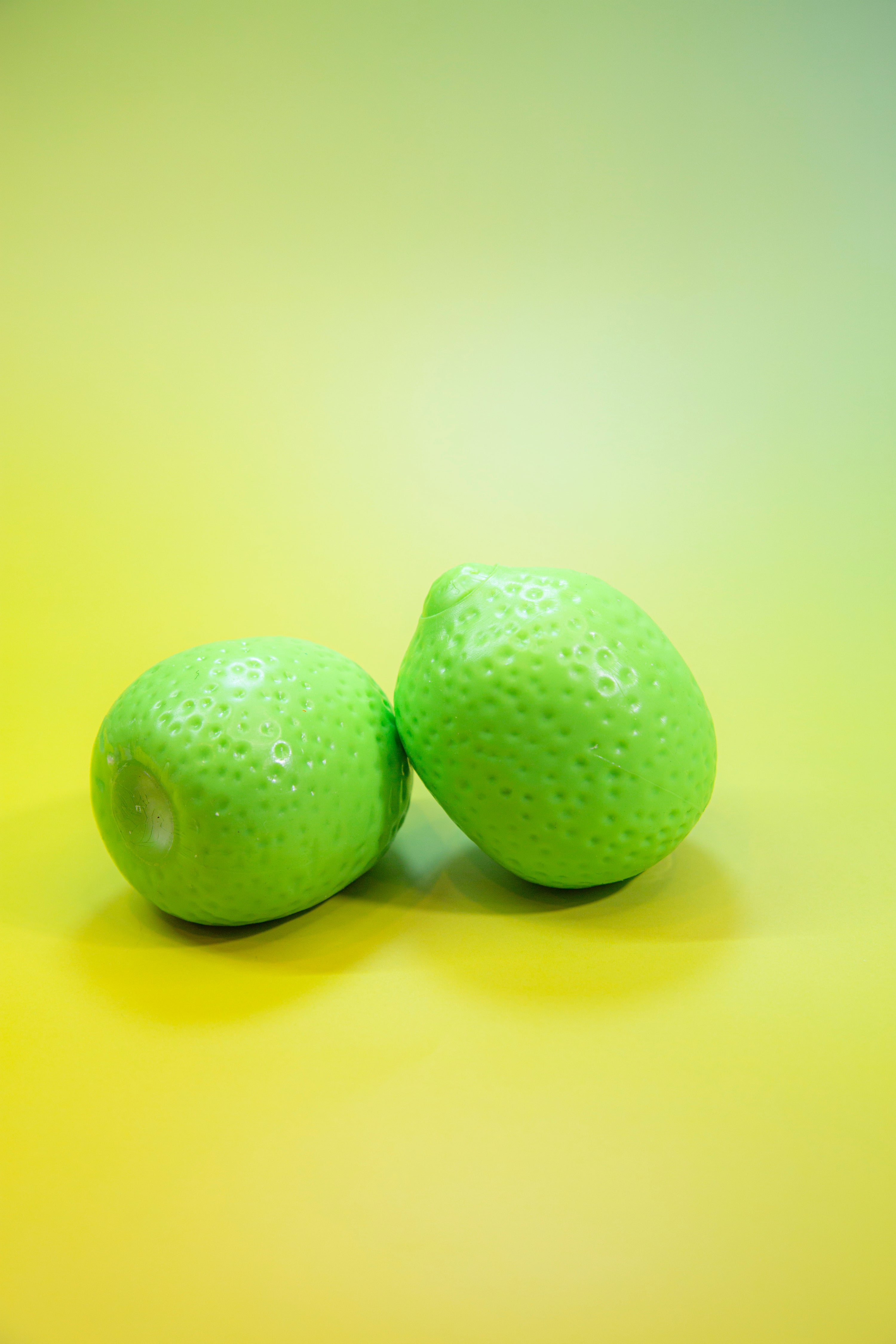 Color-Changing Lemon