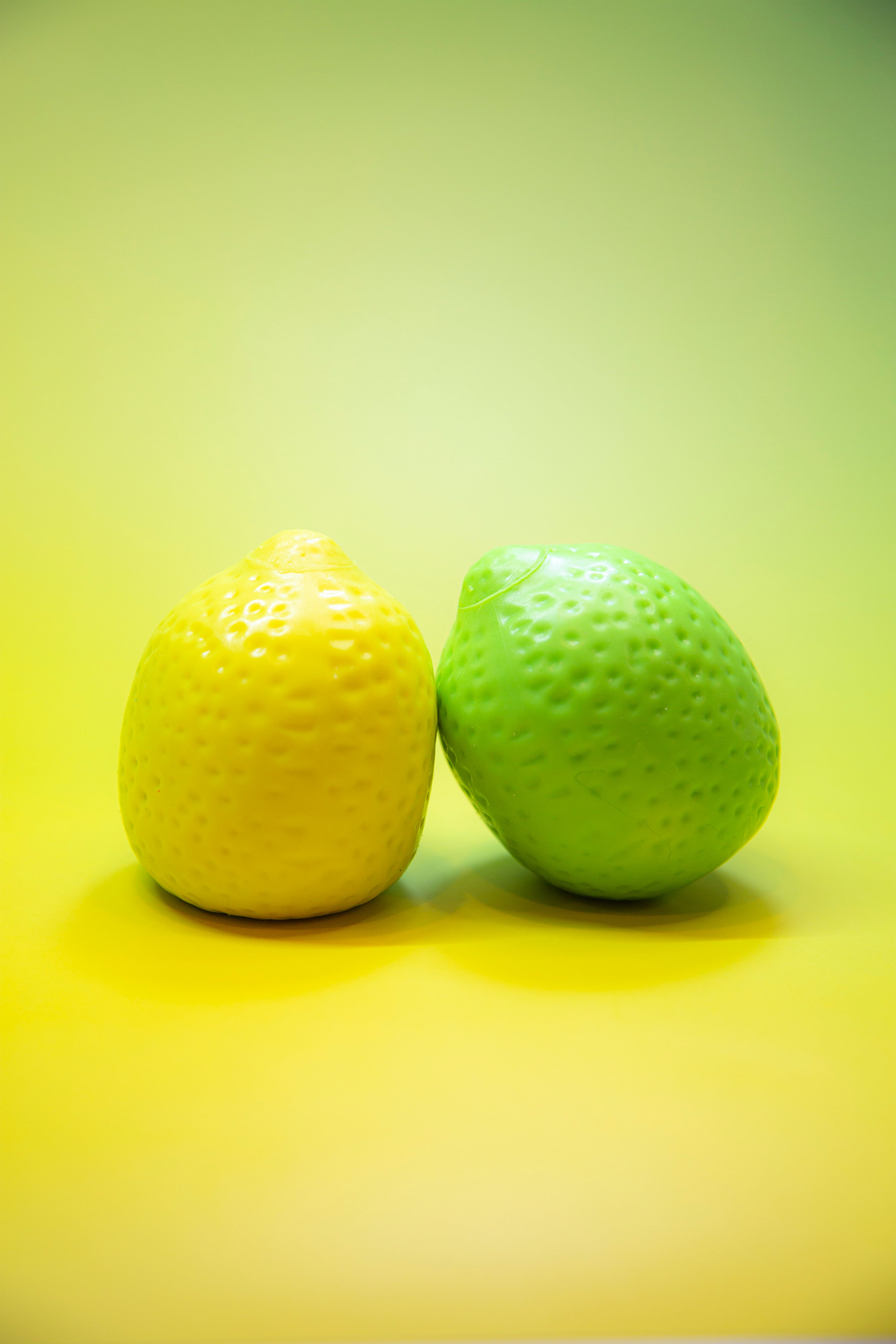Color-Changing Lemon