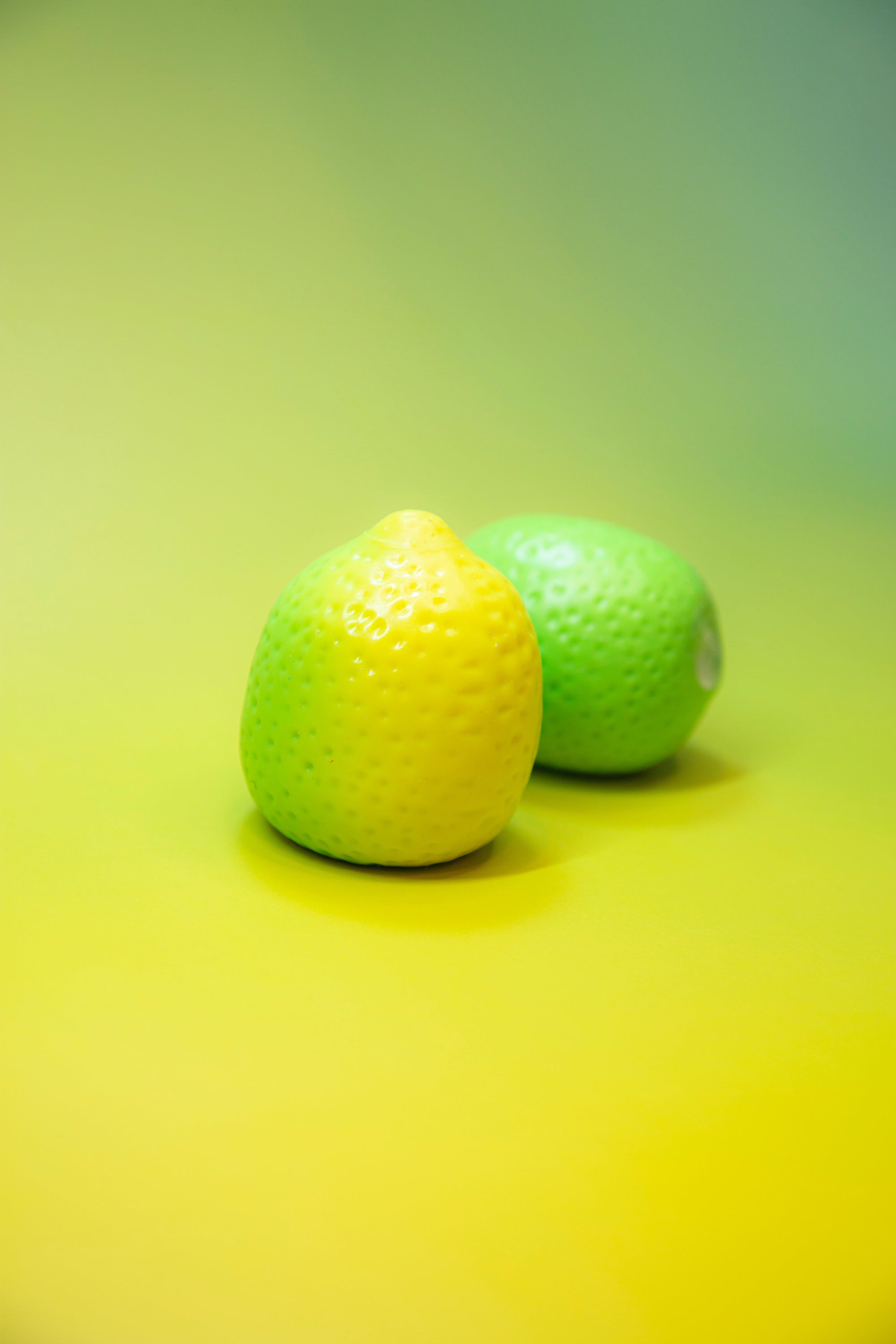 Color-Changing Lemon