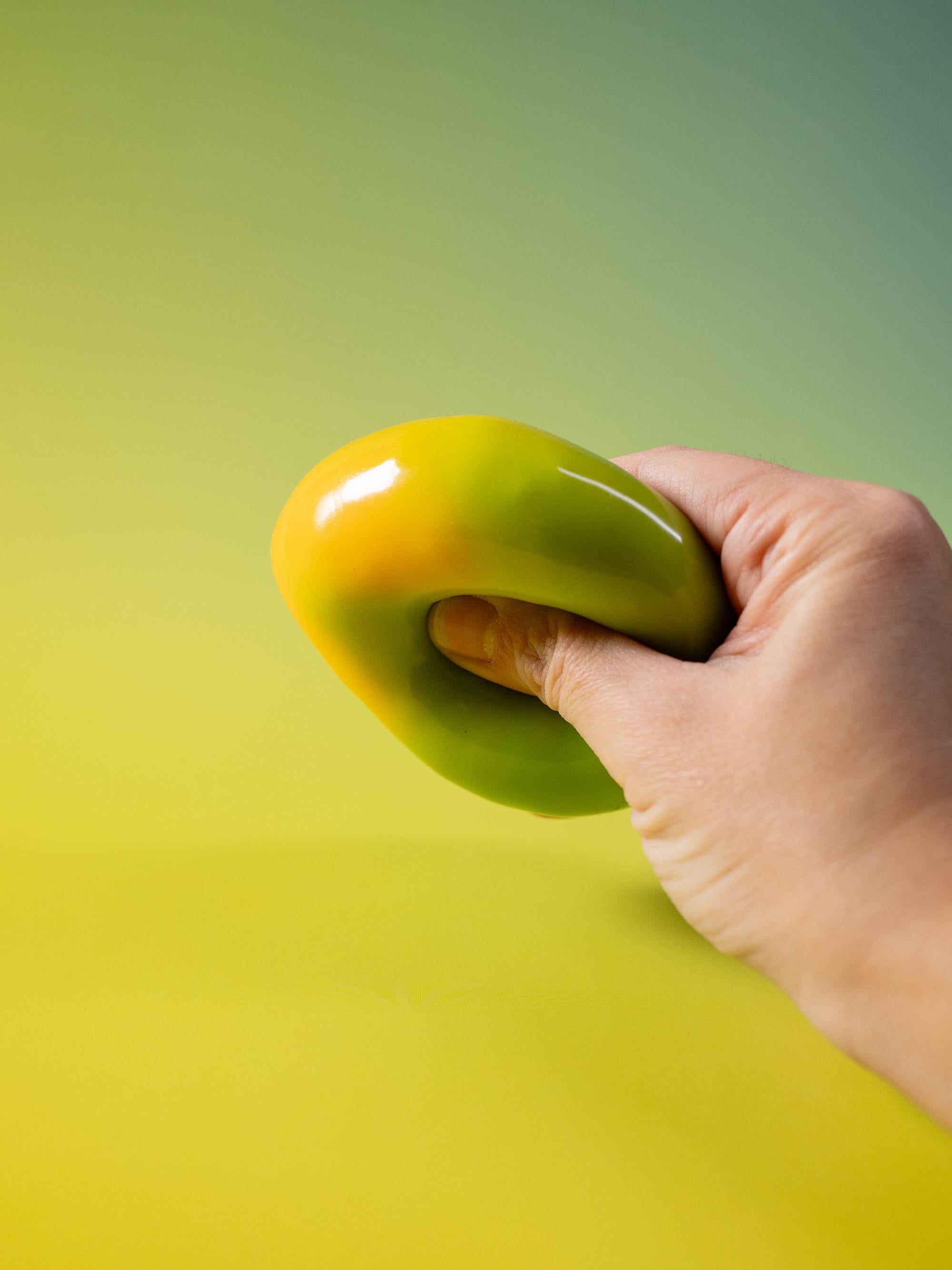 Color-Changing Mango Squishy  From Green (Unripe) to Yellow (Ripe)